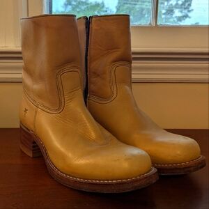 Frye campus banana boots